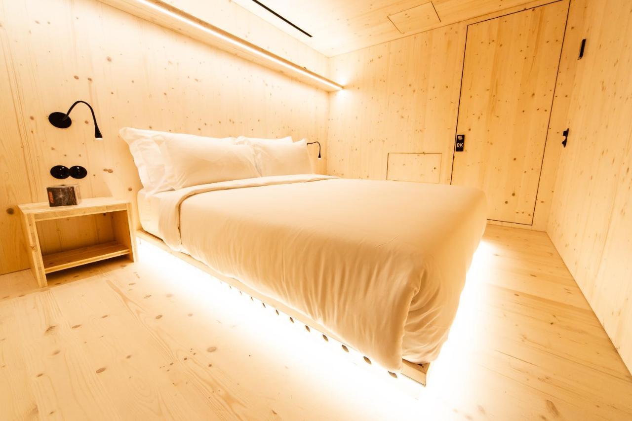 Zero Box Lodge Порто Екстериор снимка